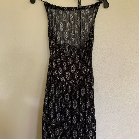 Mimi Chica black floral halter dress NWOT - Picture 3 of 5